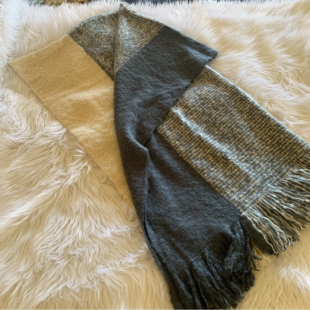 NEW Crate & Barrel Letti Slate Throw